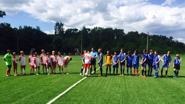 Сегодня состоялись первые матчи наших футбольных команд