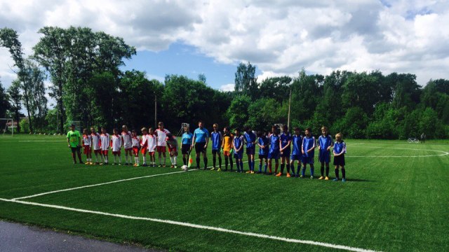 Сегодня состоялись первые матчи наших футбольных команд