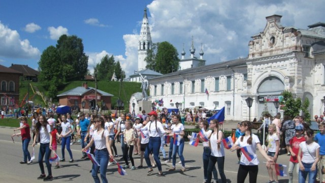 12 июня центральная площадь Судиславля превратилась в велодром