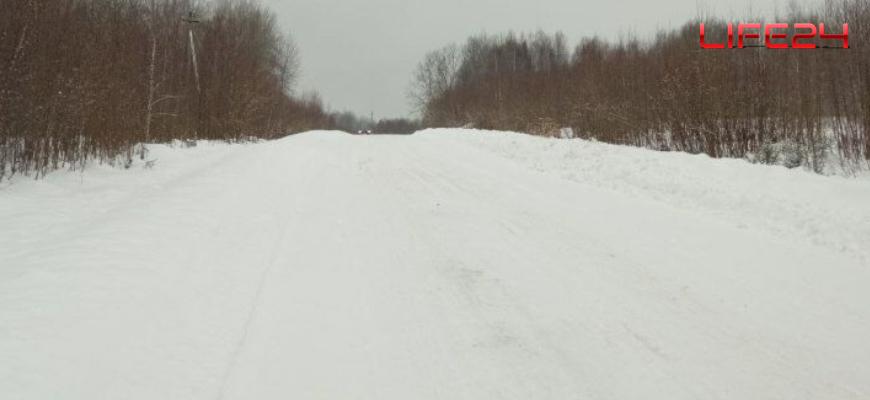 На автодороге Судиславль-Сырнево в Судиславском районе большегруз с цистерной застрял в горе
